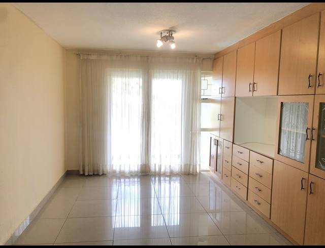 1 BEDROOM APARTMENT RENTED IN ESSENWOOD